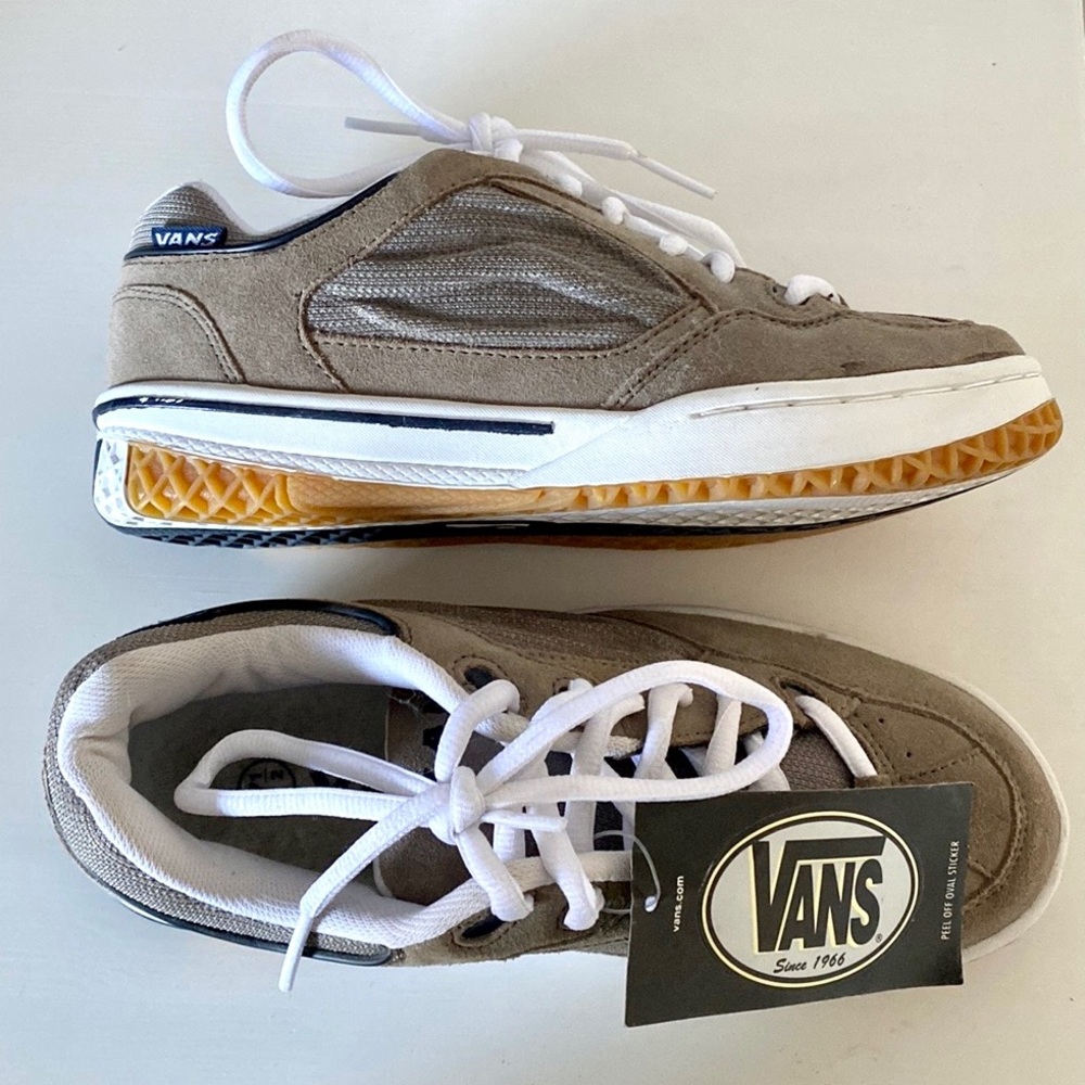 Vans - Men’s or Women’s RARE Vintage Sneakers (circa 2000s) BRAND NEW